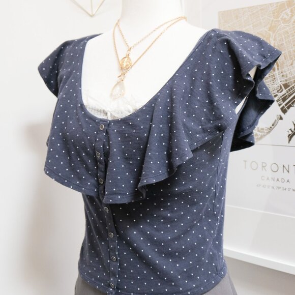 Dusty Blue Ruffle Collared T Shirt ☁️ AMERICAN EAGLE - Picture 2 of 6